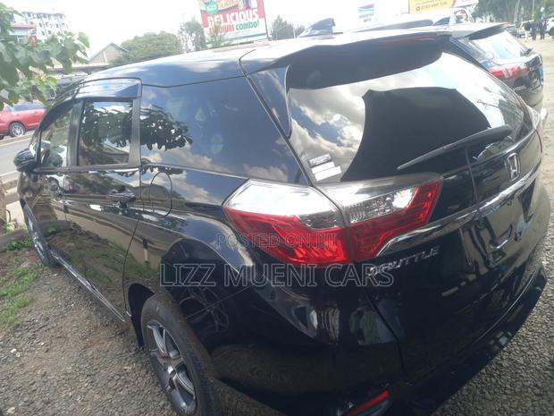 Honda Shuttle 1.5 G 2WD 2018 Black