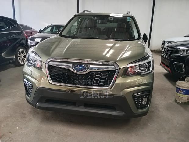 Subaru Forester Base AWD 2019 Green