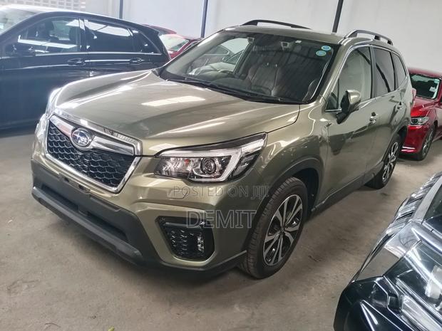 Subaru Forester Base AWD 2019 Green