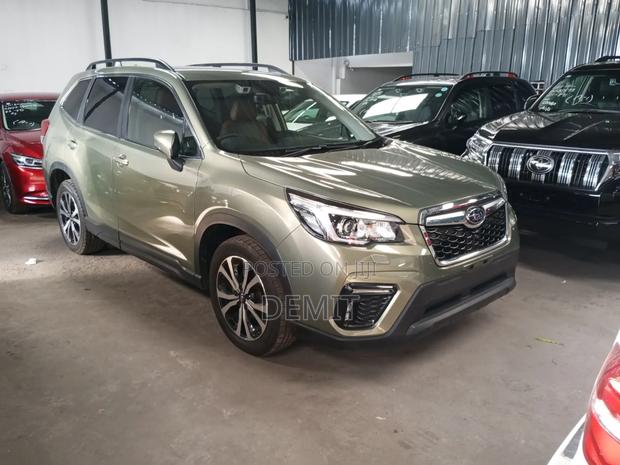 Subaru Forester Base AWD 2019 Green