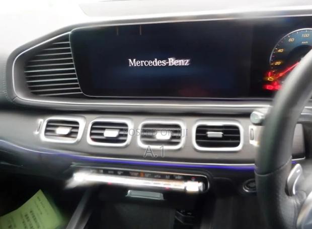 Mercedes-Benz GLE-Class GLE 400d 4MATIC 2019 White