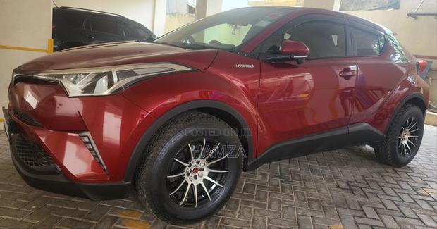 Toyota C-HR 2017 Red