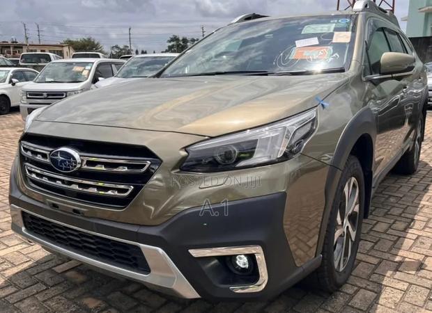 Subaru Outback Touring 2022 Gold
