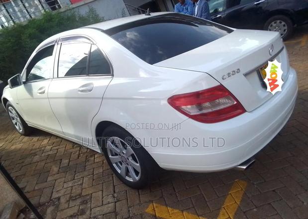 Mercedes-Benz C200 2010 White