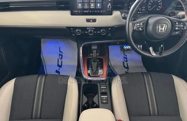 Honda Vezel 1.5 Hybrid 2WD 2020 White