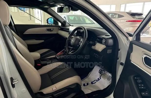 Honda Vezel 1.5 Hybrid 2WD 2020 White
