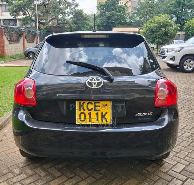 Toyota Auris 2008 Black