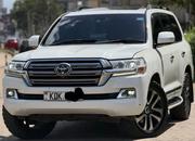 Toyota Land Cruiser 4.6 V8 ZX 2015 White for sale