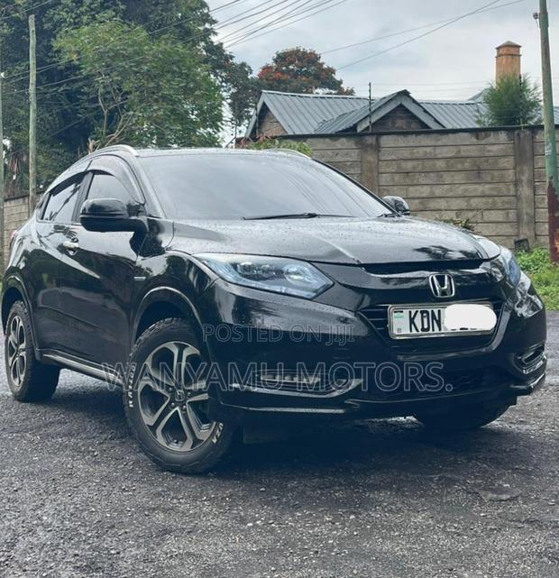 Honda Vezel 2016
