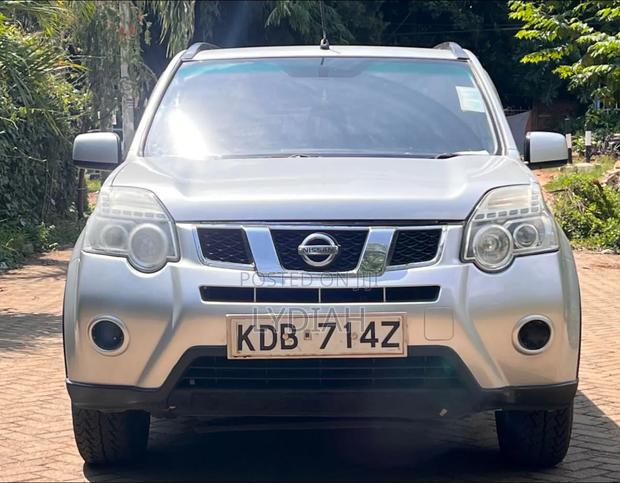 Nissan X-Trail 2014 Silver