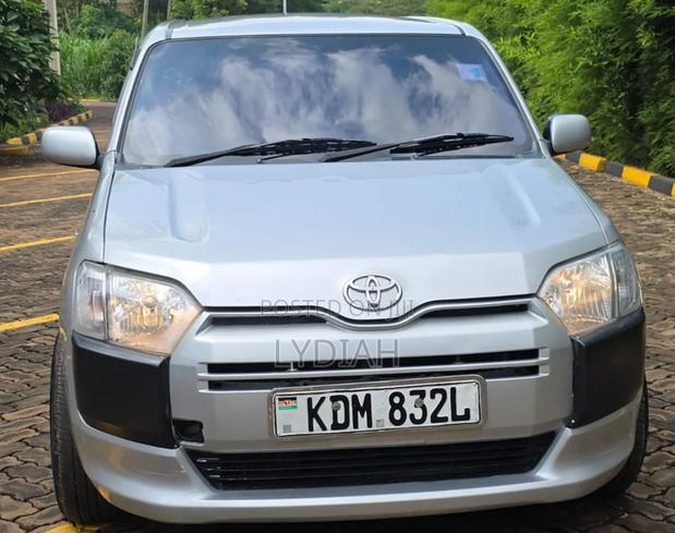 Toyota Succeed SV Premium 2016 Silver