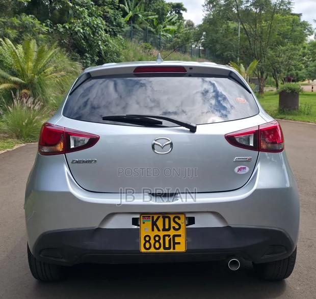 Mazda Demio 2017 Silver