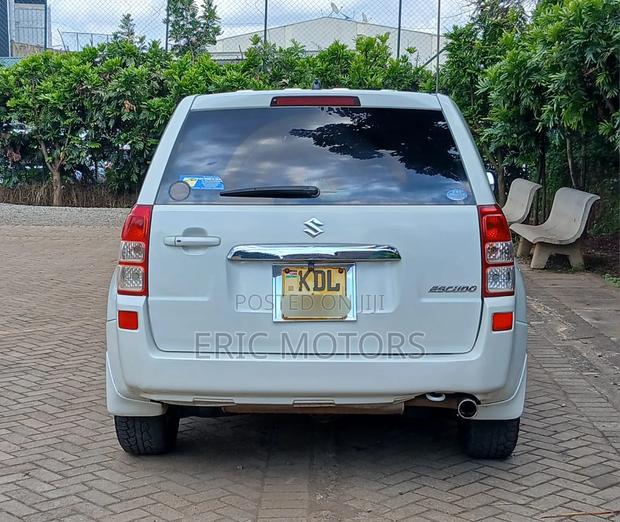 Suzuki Escudo 2015 White