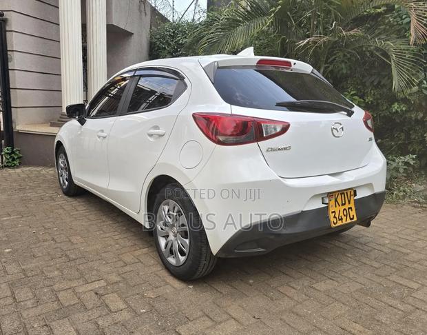 Mazda Demio 2018 White