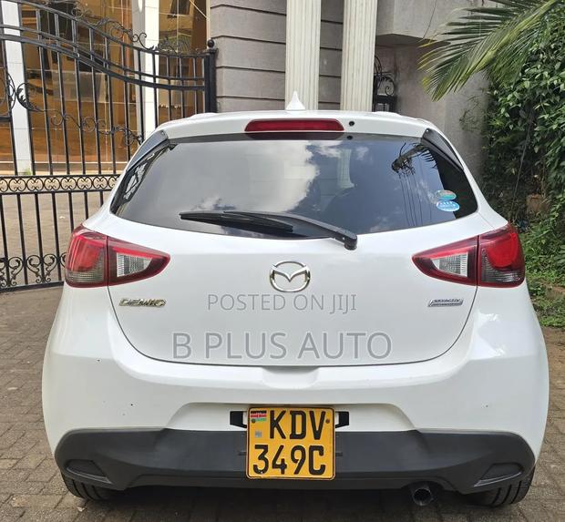 Mazda Demio 2018 White