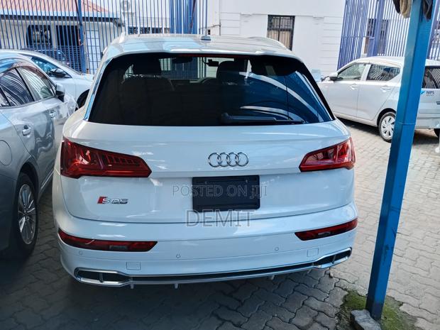 Audi Q5 2.0T Premium AWD quattro 2019 White