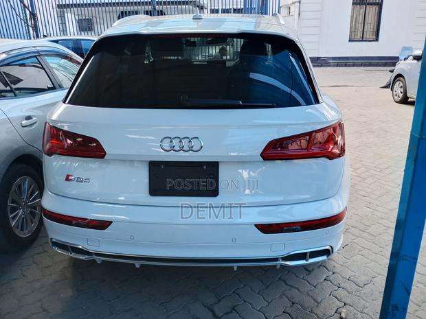 Audi Q5 2.0T Premium AWD quattro 2019 White