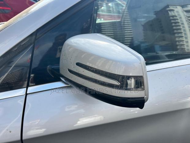 Mercedes-Benz B-Class B180 Petrol 2015 Silver