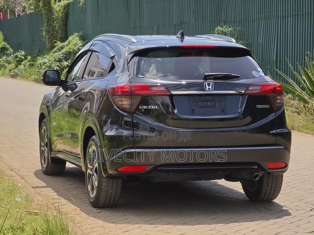 Honda Vezel 2019 Black