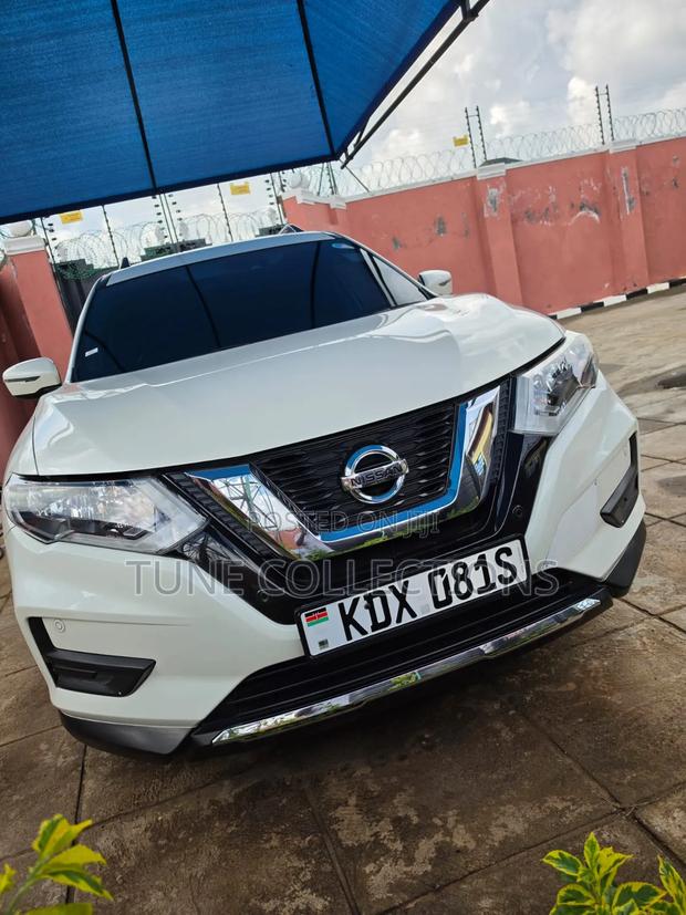 Nissan X-Trail 2.0 Petrol FWD 2018 White