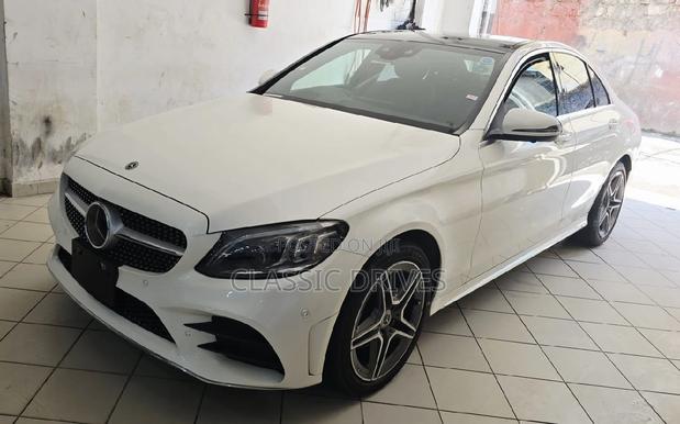 Mercedes-Benz C200 2019 White