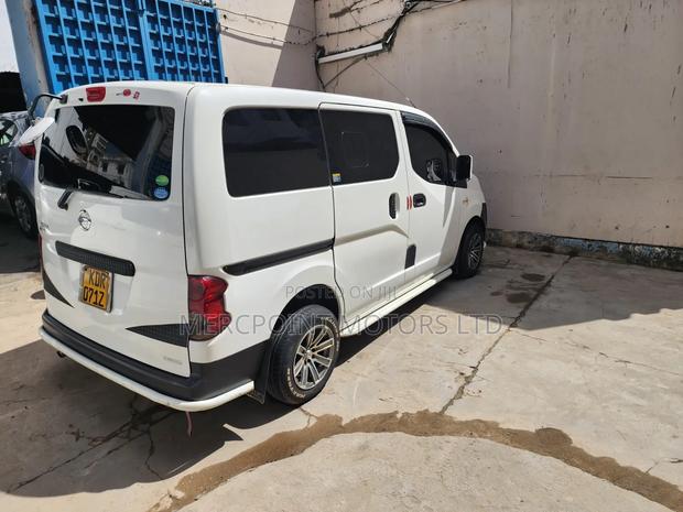Nissan NV200 2018 White