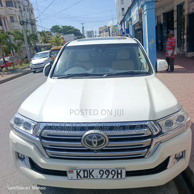 Toyota Land Cruiser 4.6 V8 ZX 2016 Pearl