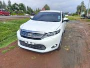 Toyota Harrier 2.0 2015 White for sale