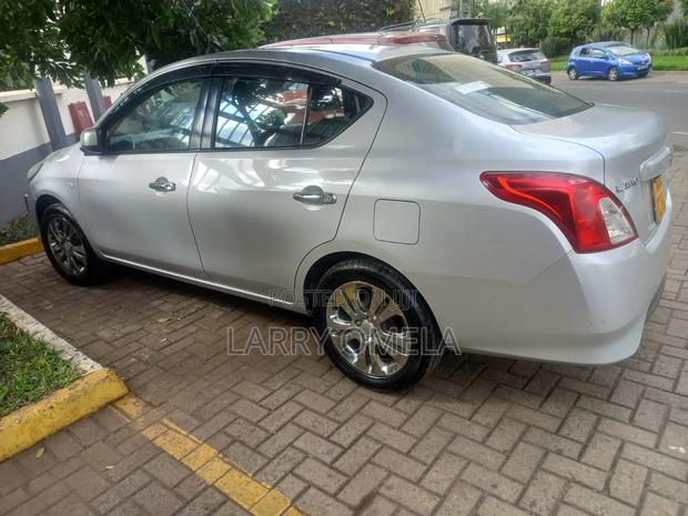 Nissan Latio 1.2 2015 Silver