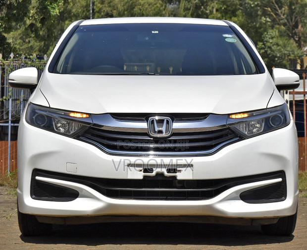 Honda Shuttle 2016 White