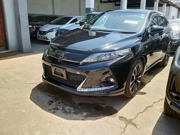Toyota Harrier 2.0 4WD 2019 Black