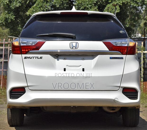 Honda Shuttle 2016 White
