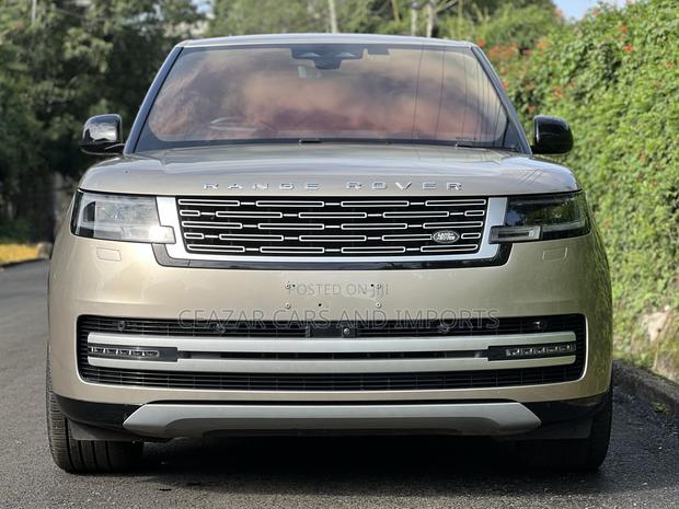 Land Rover Range Rover Vogue 2022 Gold