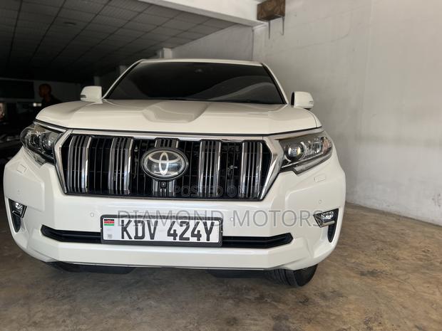 Toyota Land Cruiser Prado 2.8 2018 Pearl