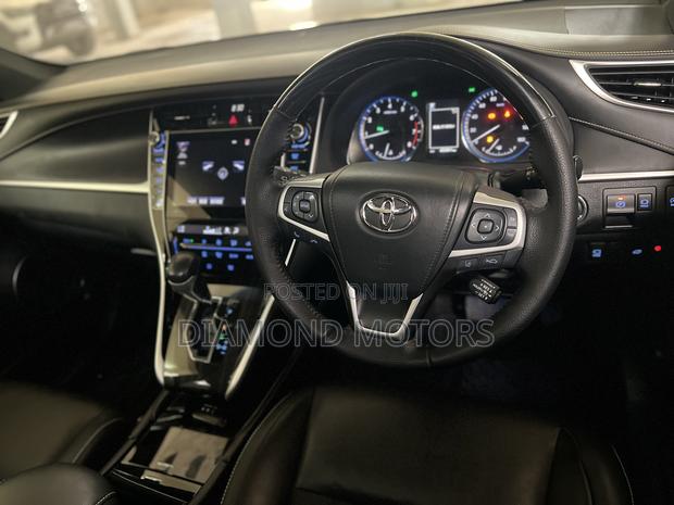 Toyota Land Cruiser Prado 2.8 2018 Pearl