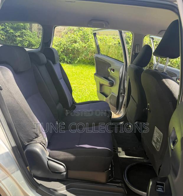 Toyota Wish 2015 Silver