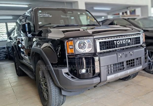 Toyota Land Cruiser Prado 2.8 2024 Black