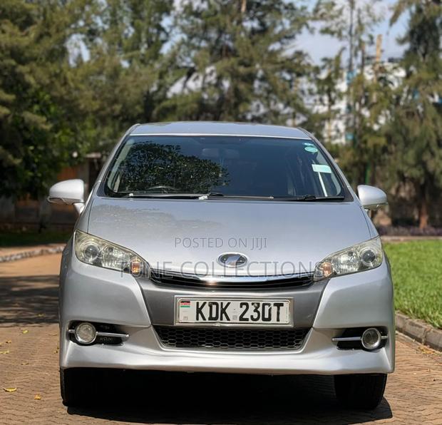 Toyota Wish 2015 Silver