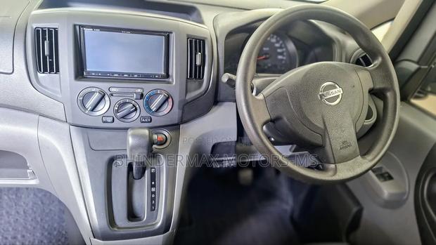 Nissan NV200 2019 Gray