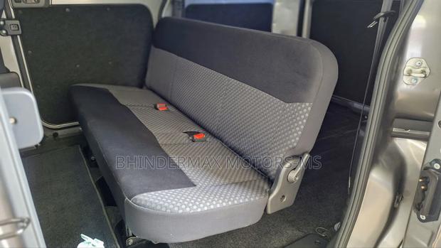 Nissan NV200 2019 Gray
