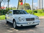 Mercedes-Benz E200 1997 White for sale