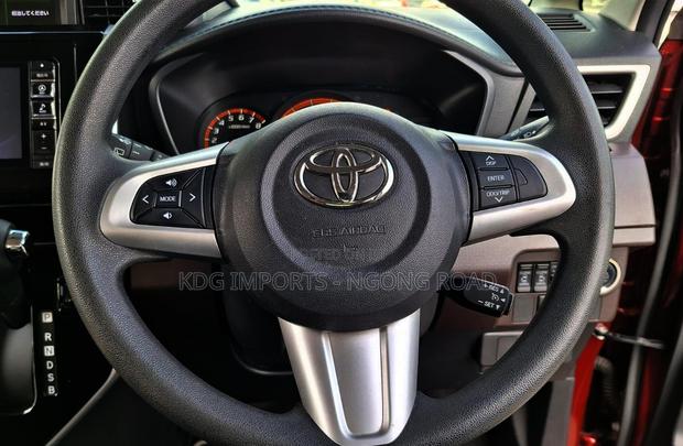 Toyota Roomy 2019