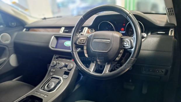 Land Rover Range Rover Evoque 2017 White