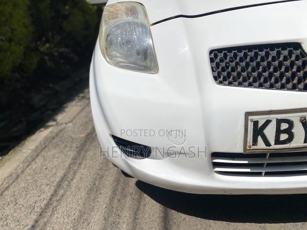 Toyota Vitz 2007 Pearl