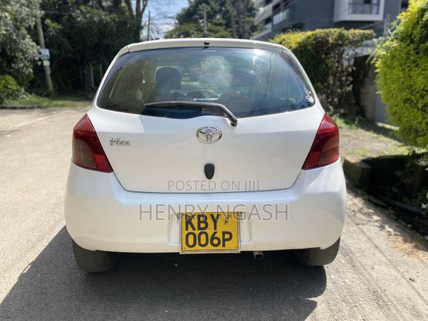Toyota Vitz 2007 Pearl