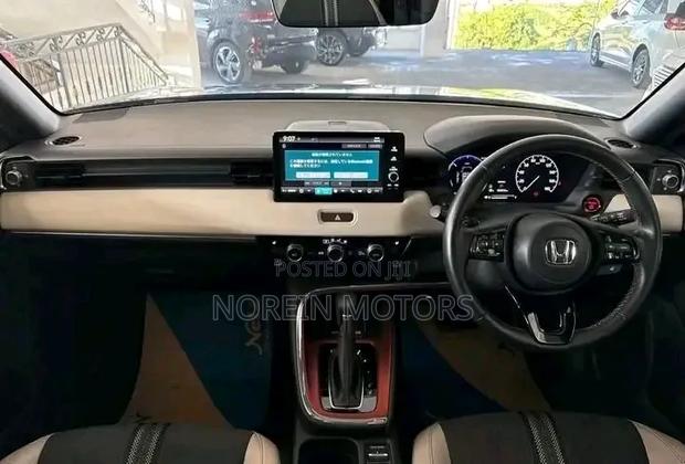 Honda Vezel 1.5 Hybrid 2WD 2021 Matt Black