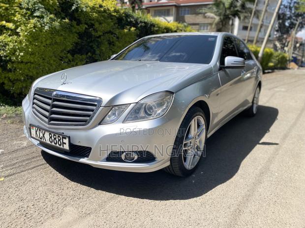 Mercedes-Benz E250 2009 Silver