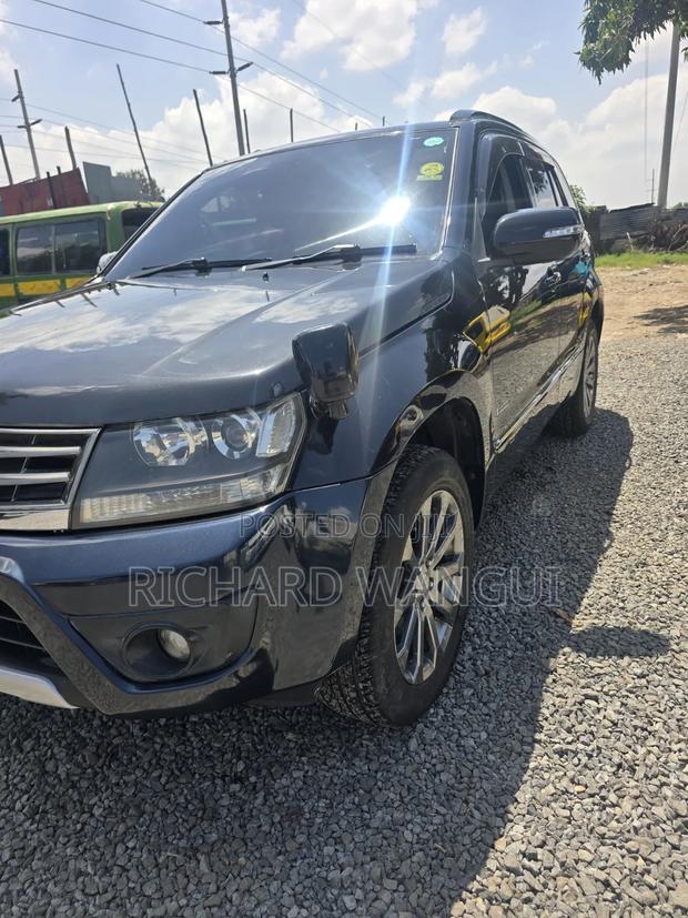 Suzuki Escudo SV Premium 2014 Black