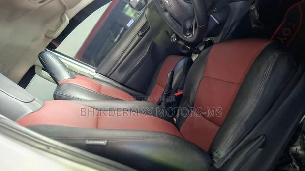 Toyota Corolla Fielder 2018