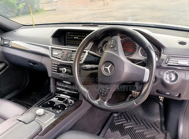 Mercedes-Benz E250 2011 Silver